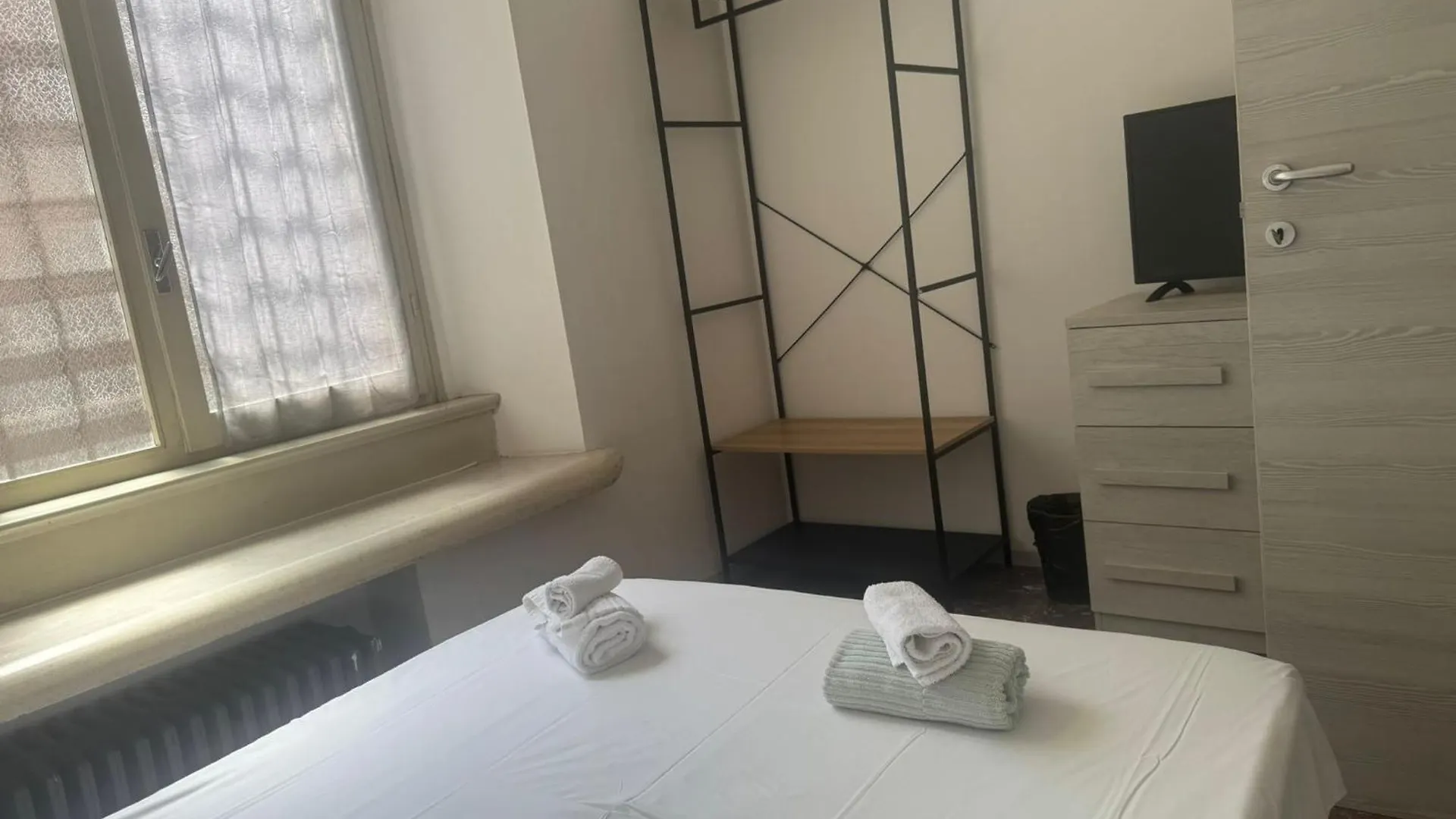L'Affaire Du Collier Otel Bergamo